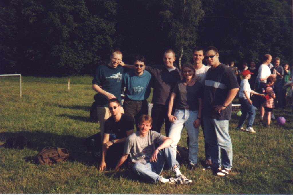 IF 01/96 -
	  o. v. l: Andre, Micha, Dirk, ich, Andre und Thomas; u. v. l: Jens, Jens